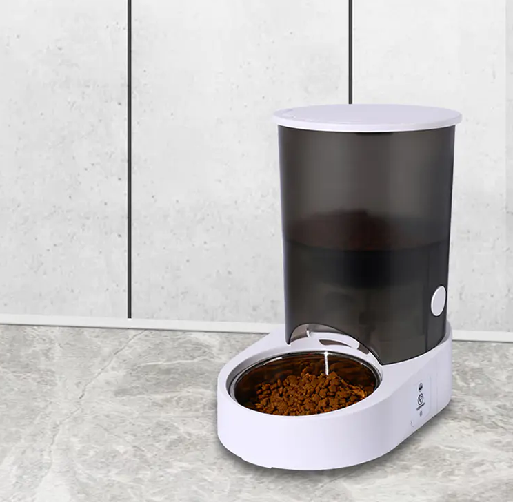 Intelligent Pet Food Dispenser in China
